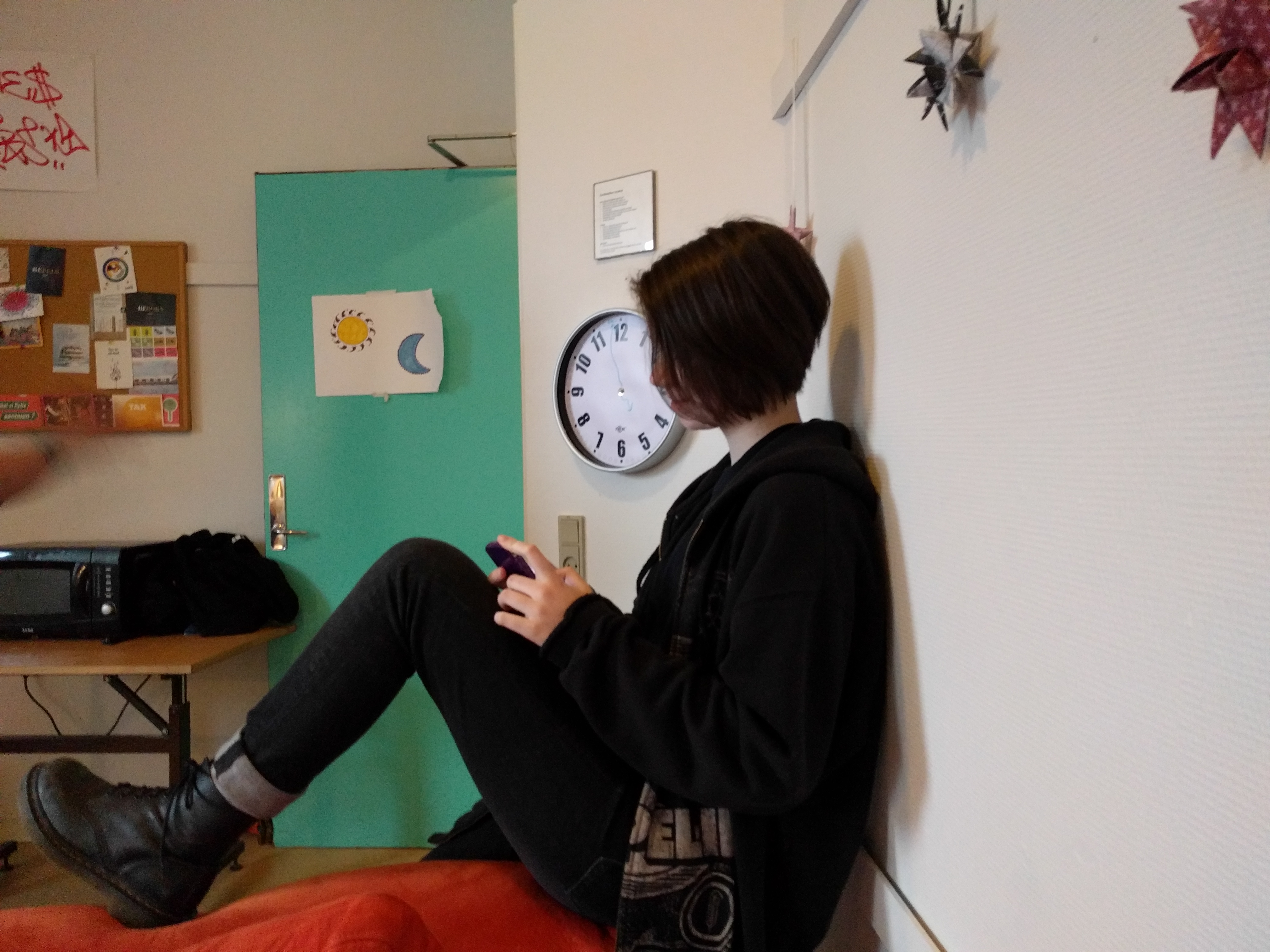 Galicia prepara un plan de prevención de adicciones que incluye el uso compulsivo de internet